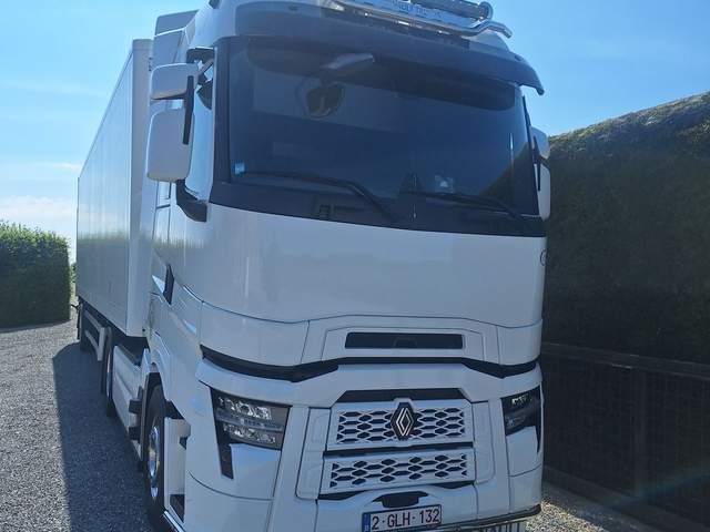 Renault T High