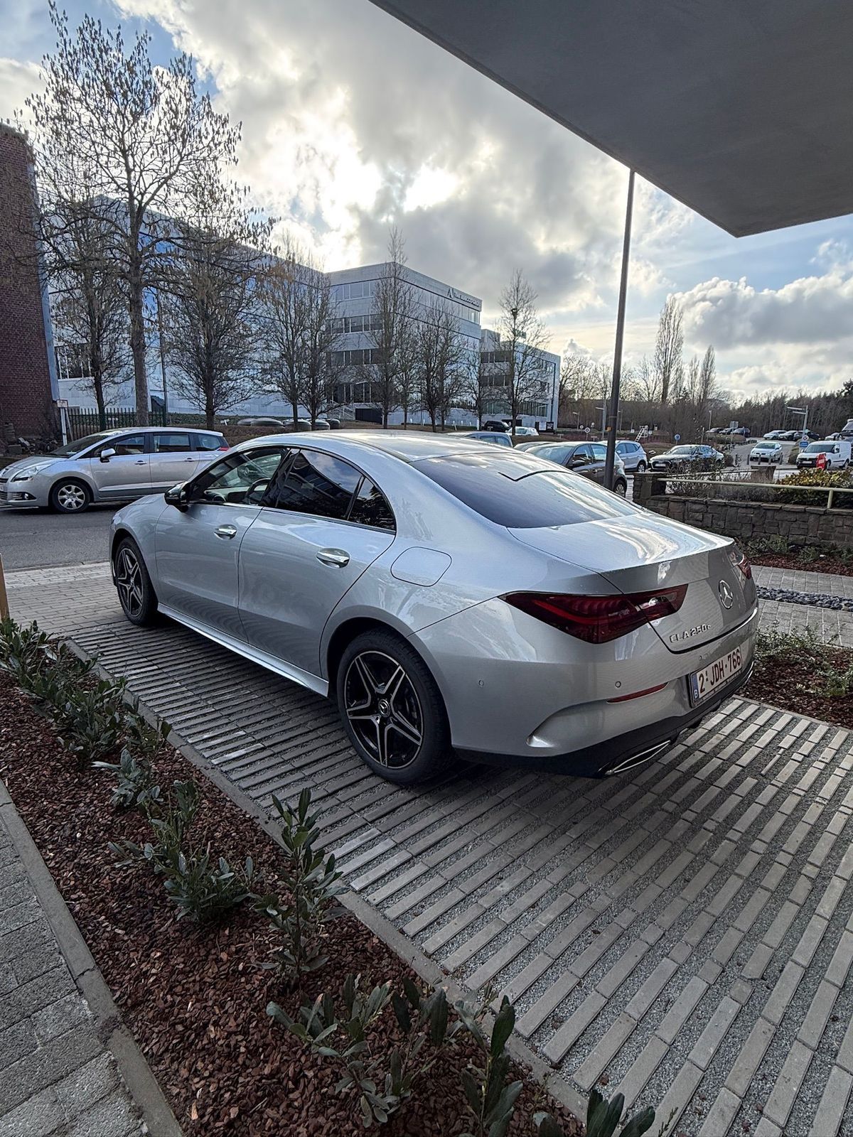 Mercedes-benz CLA 250e AMG line