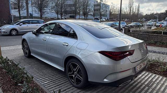 Mercedes-benz CLA 250e AMG line