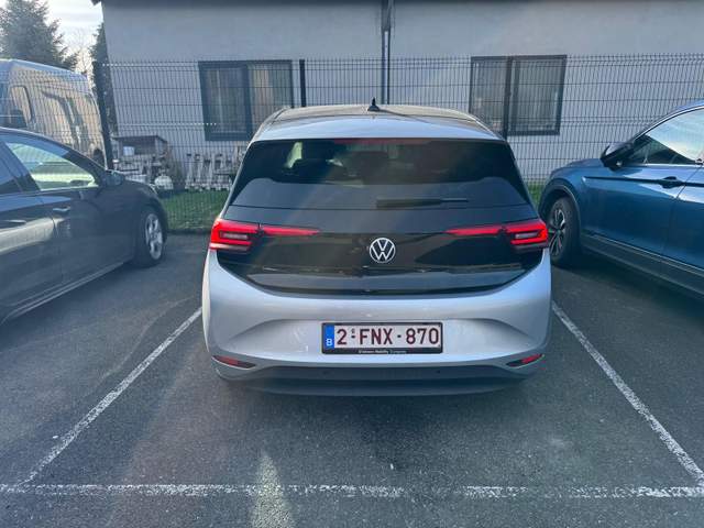 Volkswagen Volkswagen ID.3 (5-d) 63kWh 59 kWh 150kW Pro Performance Business